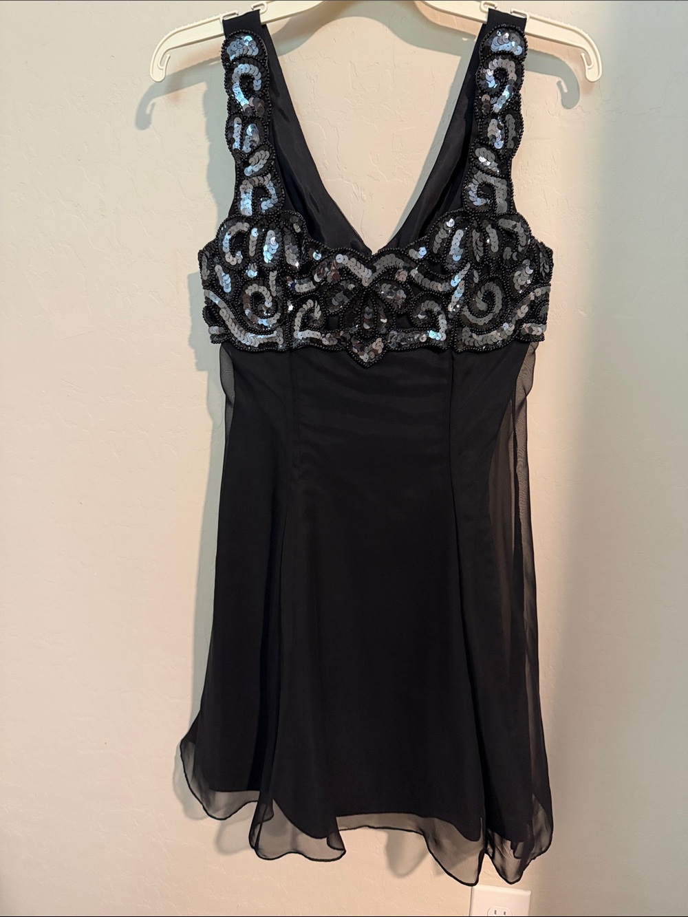 Homecoming Black Sequin-Embellished V-Neck Evening Dress